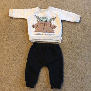Star Wars “the child” sweatshirt & pants set